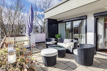 A lovely, sunny view in Aschheim- 4,5 room-apartment with roof terrace