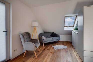 Cozy 2-room attic apartment in Obermenzing