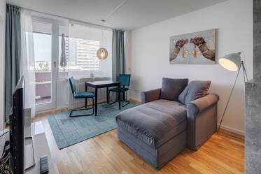 First occupancy in newly furnished and renovated 1-room apartment in Munich-Laim