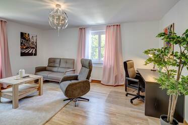 Near Rotkreuzplatz: newly furnished 2-room apartment