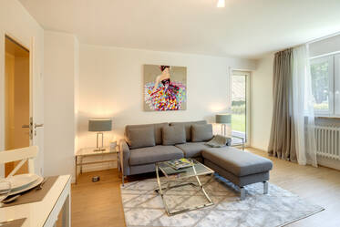 Like-new, fully furnished 2-bedroom apartment in Freising