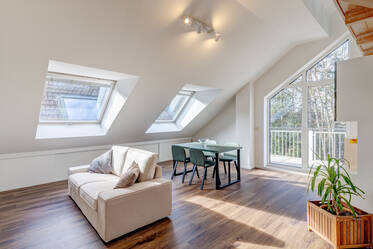 First occupancy: modern gallery-apartment