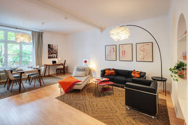 Beautiful Period Apartment with Individual Living Ambience