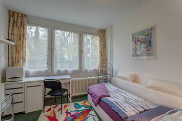 Very convenient furnished apartment, facing the quiet garden