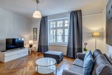 3-room rental in central location near Münchner Freiheit 