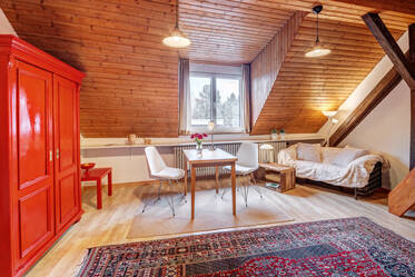 Lovely 1.5-room apartment in period building, Munich-Solln