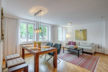 Regerplatz: bright and friendly apartment for rent