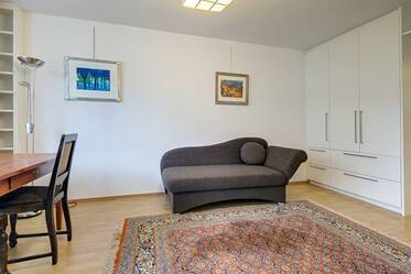 1-room apartment with balcony, close to the Rosenheimer Platz